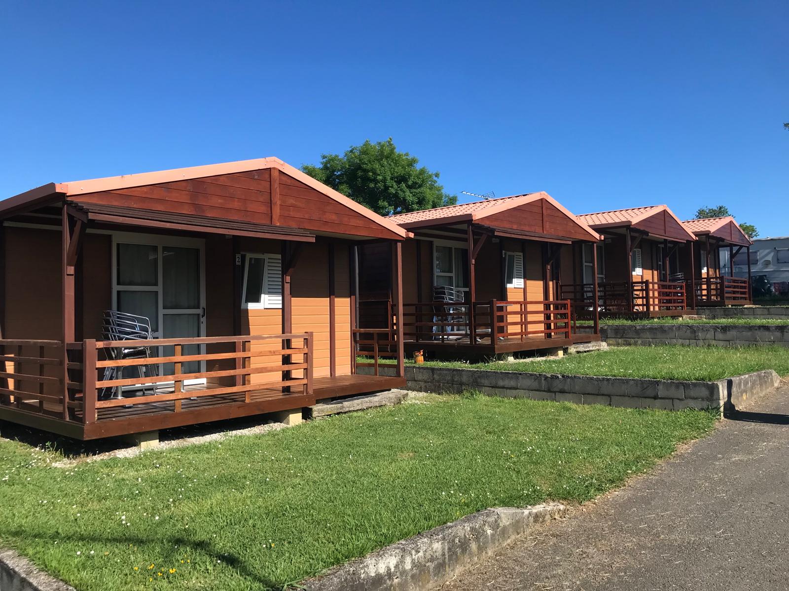 BUNGALOWS & MOBIL-HOMES